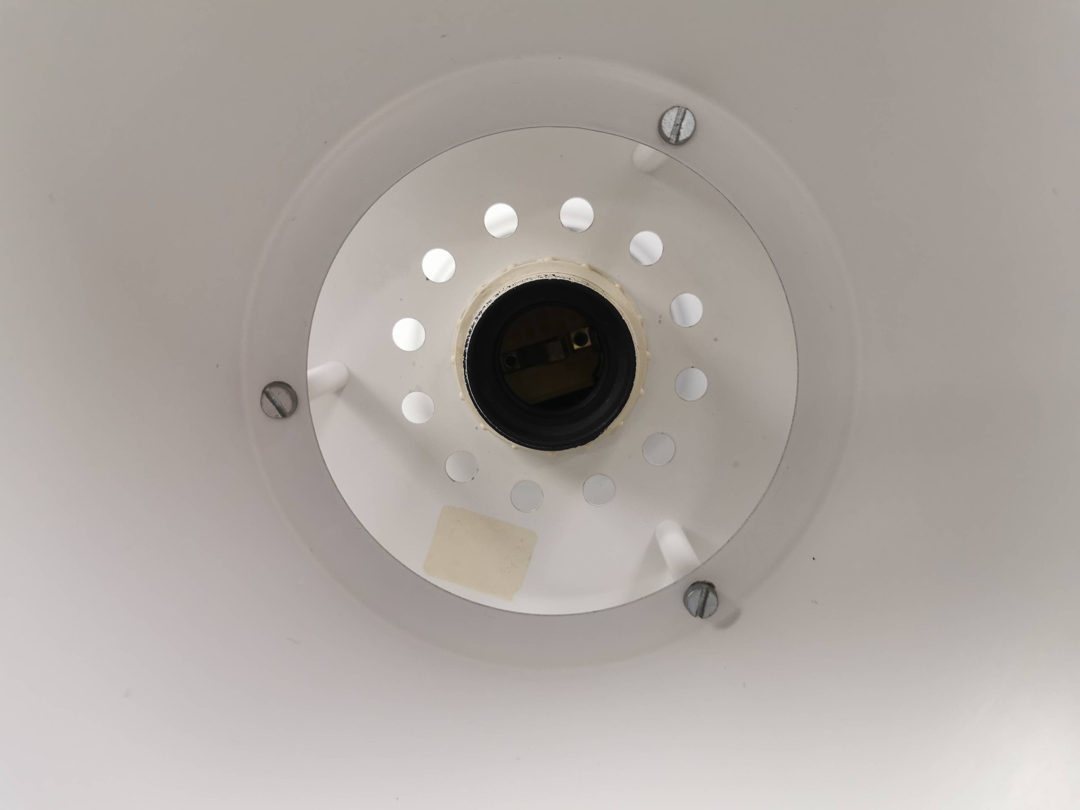 White hanging lamp from the 1980s, produced by Form-Light Denmark.