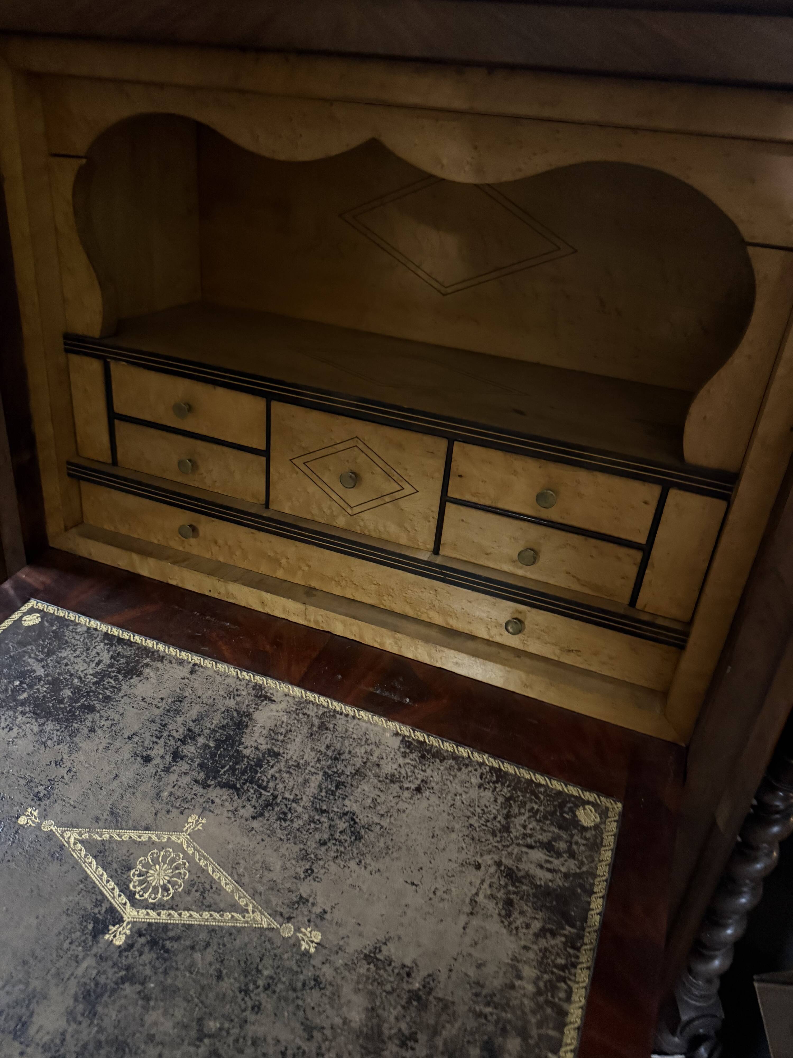 Louis Philippe Secretary