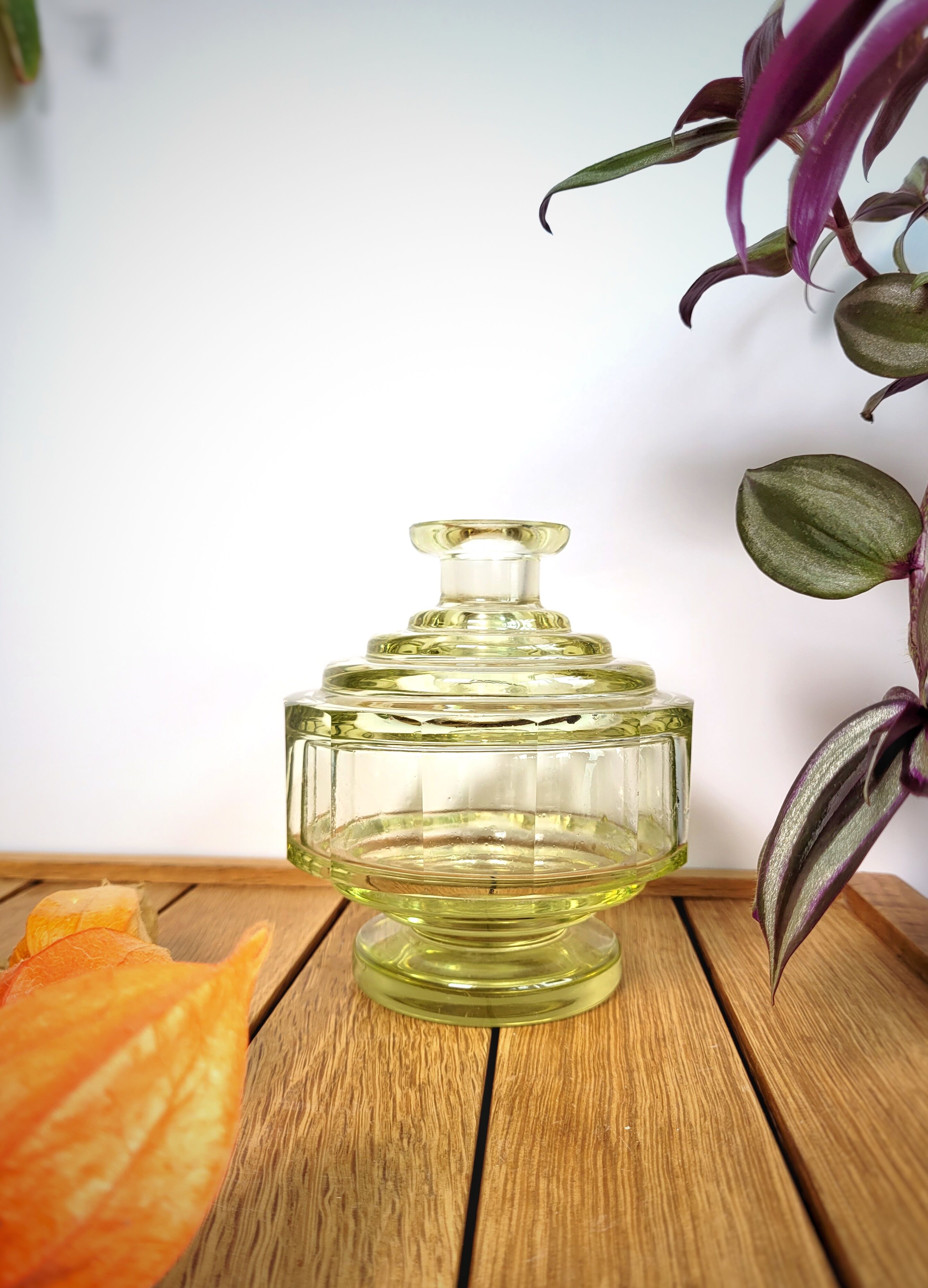 Art Deco soliflore vase