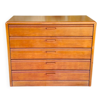 Vintage chest of drawers with 5 drawers in rosewood by Hulsta, circa 1970s.