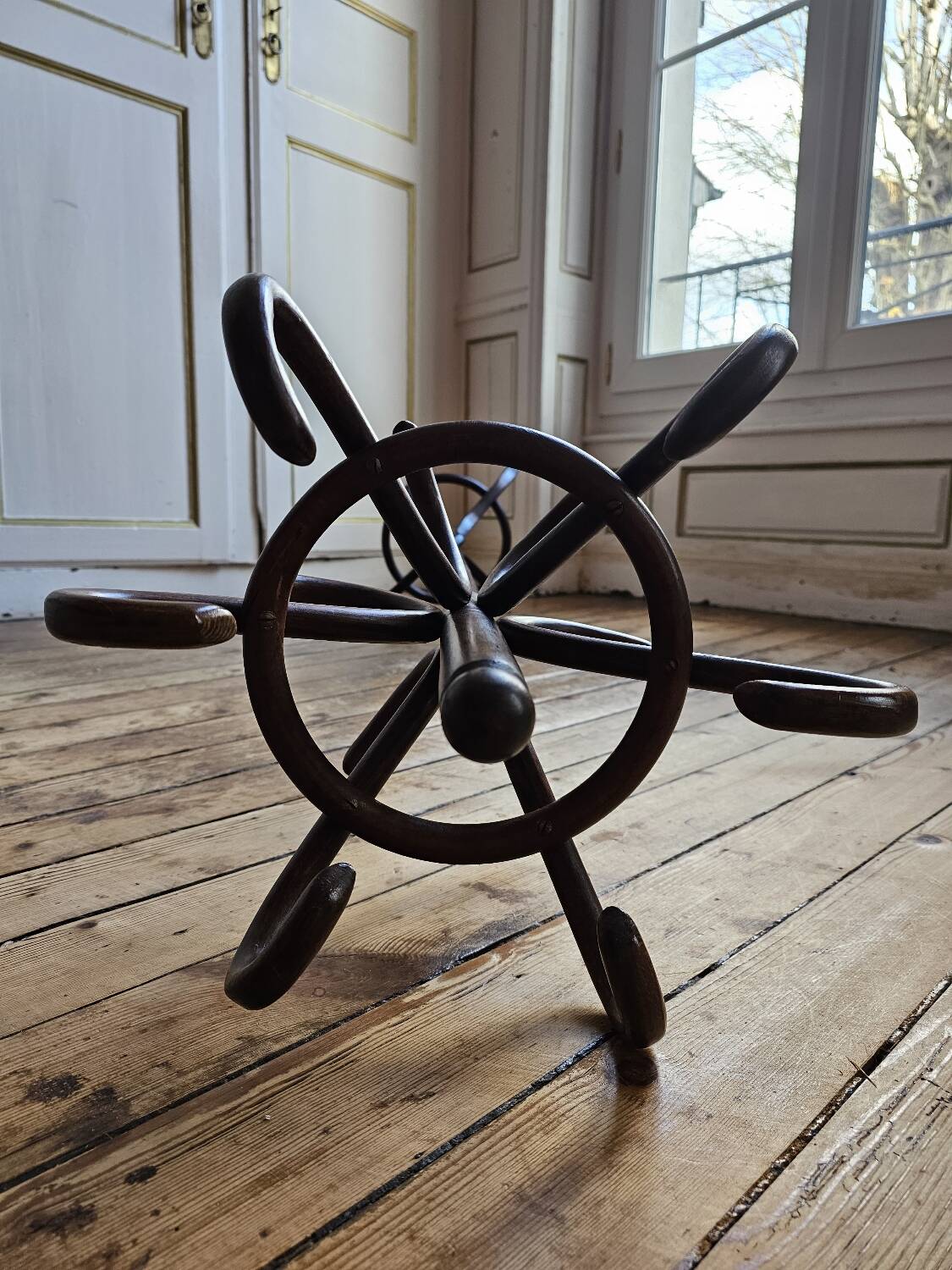 Porte-manteau bois courbé