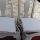 Lot of 2 chippendale chairs