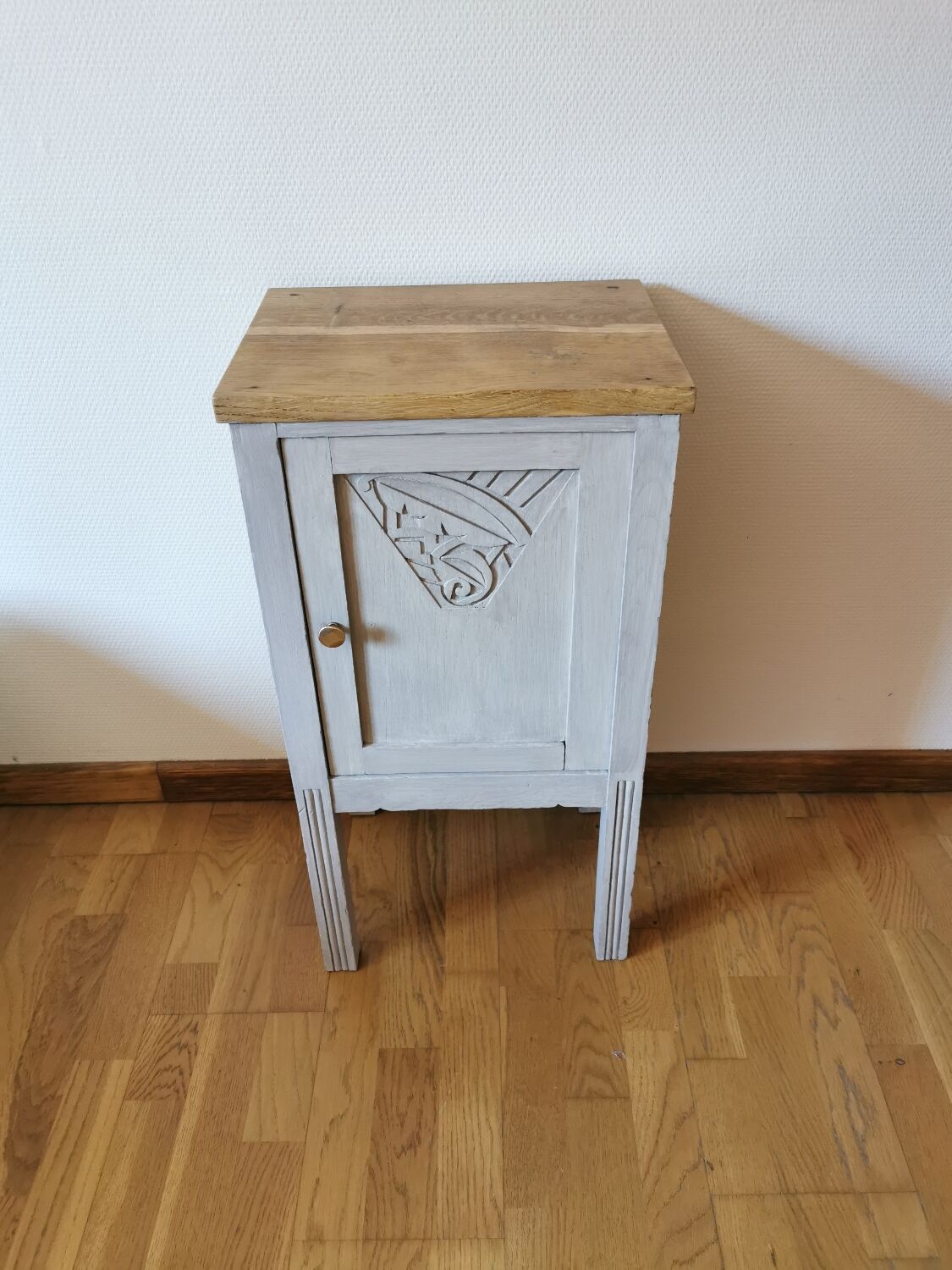 Chic country bedside