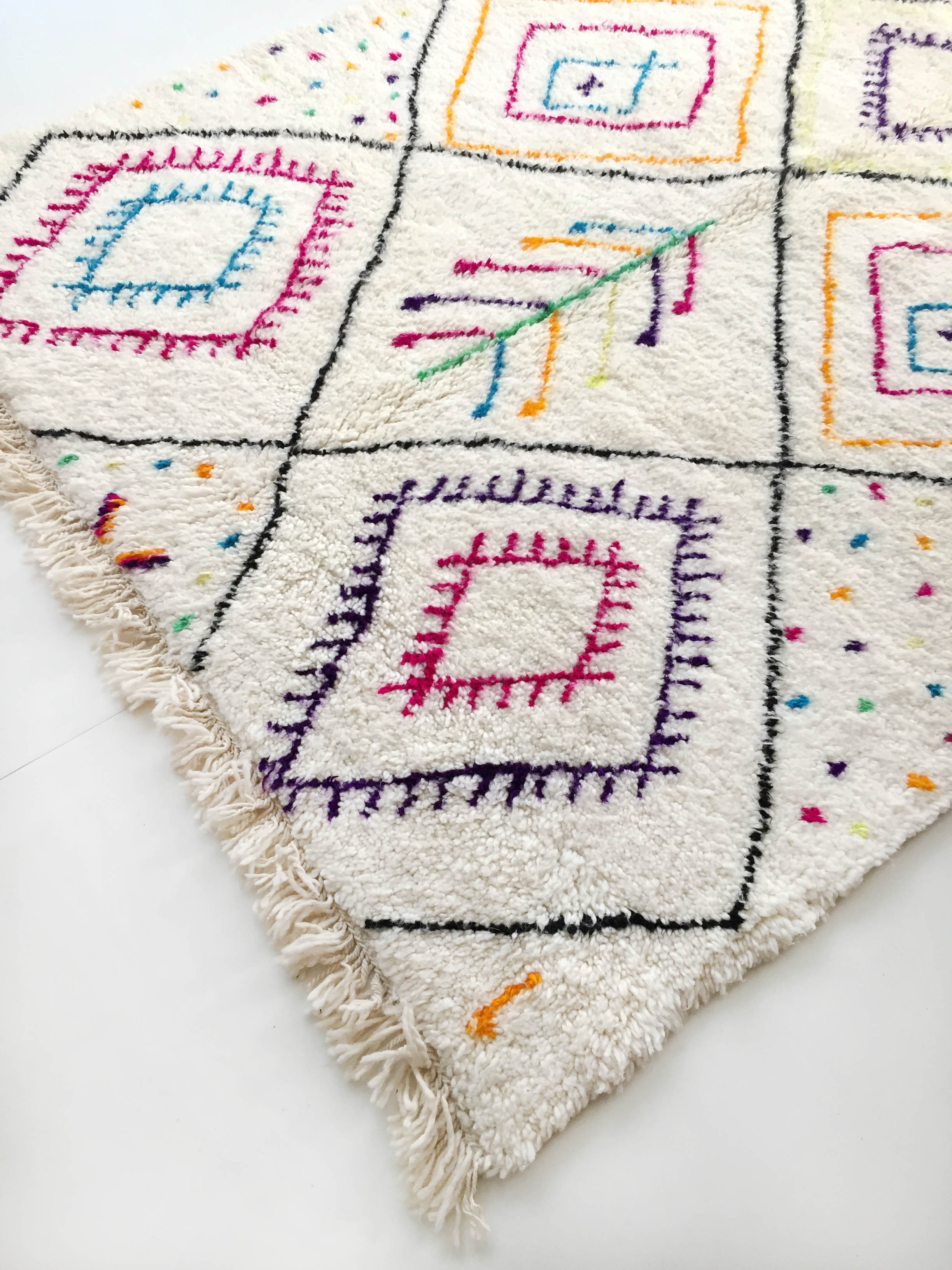 Moroccan Berber carpet azilal ecru with black diamonds and colorful patterns 255x159cm