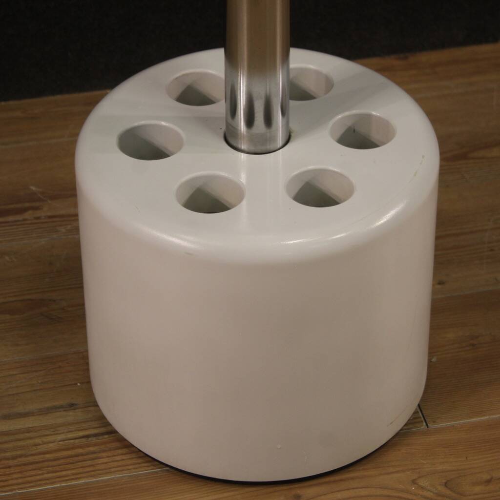 Coat stand design by Lucci and Orlandini from the 70s