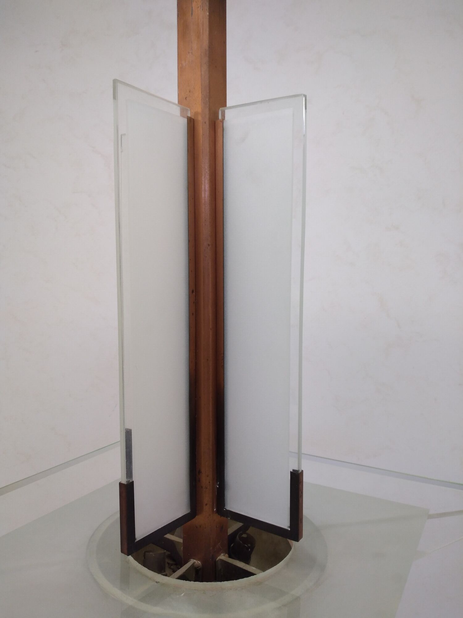 Modernist art deco chandelier/pendant lamp in glass and metal