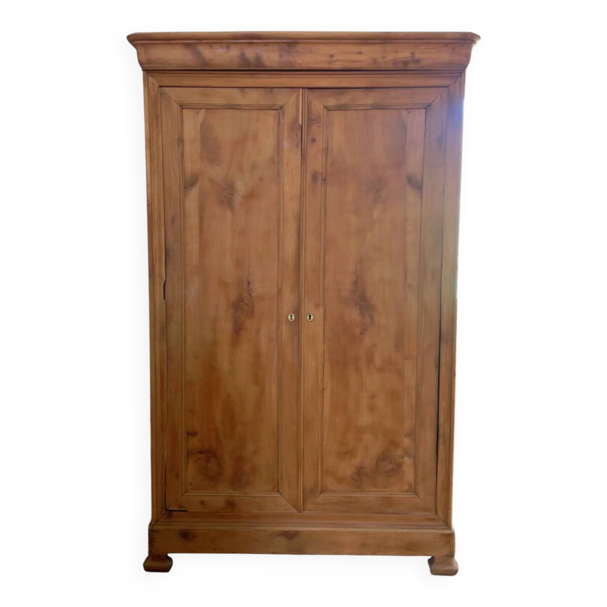 Louis Philippe wardrobe