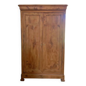 Louis Philippe wardrobe
