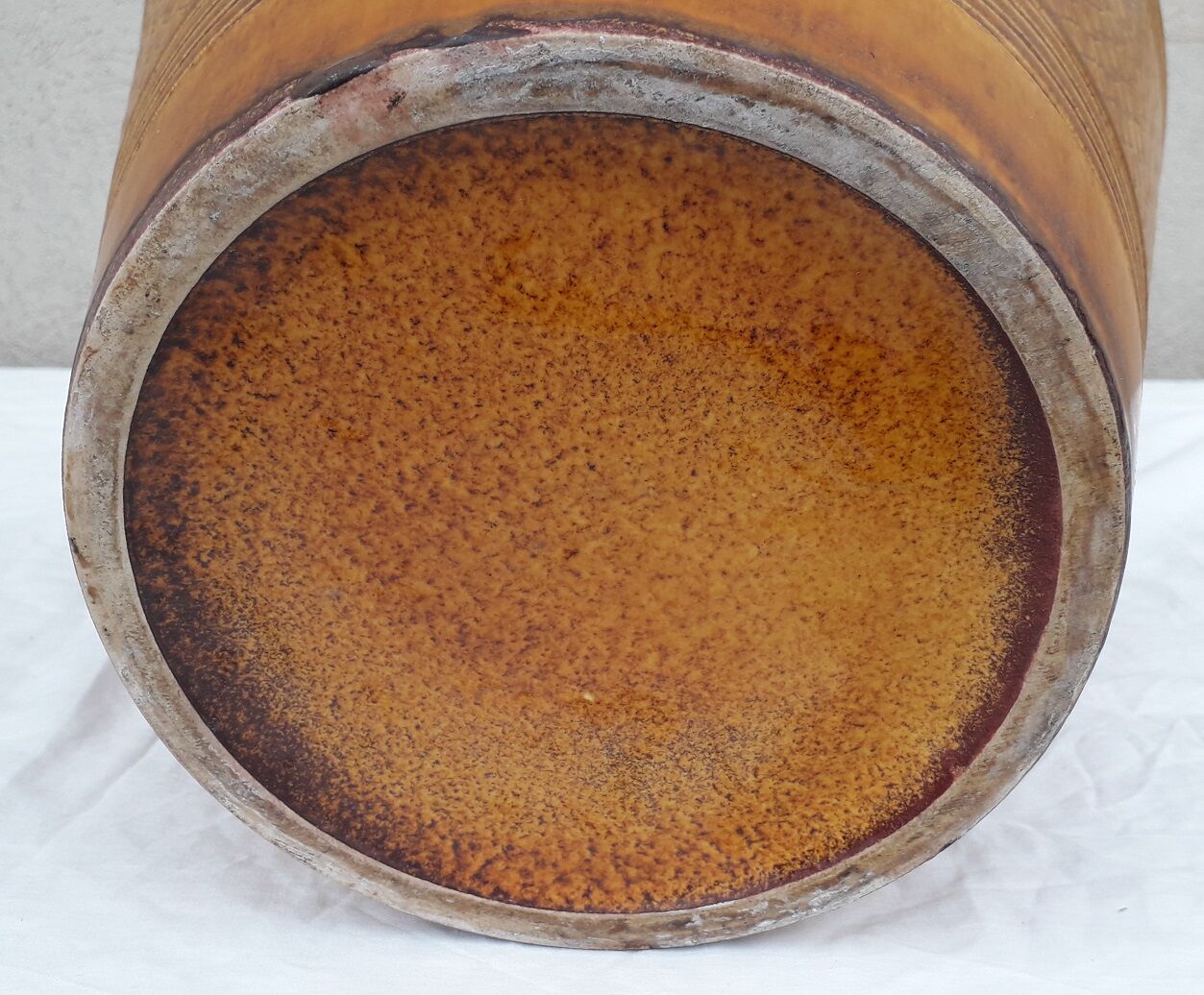 Ceramic pot cover signed