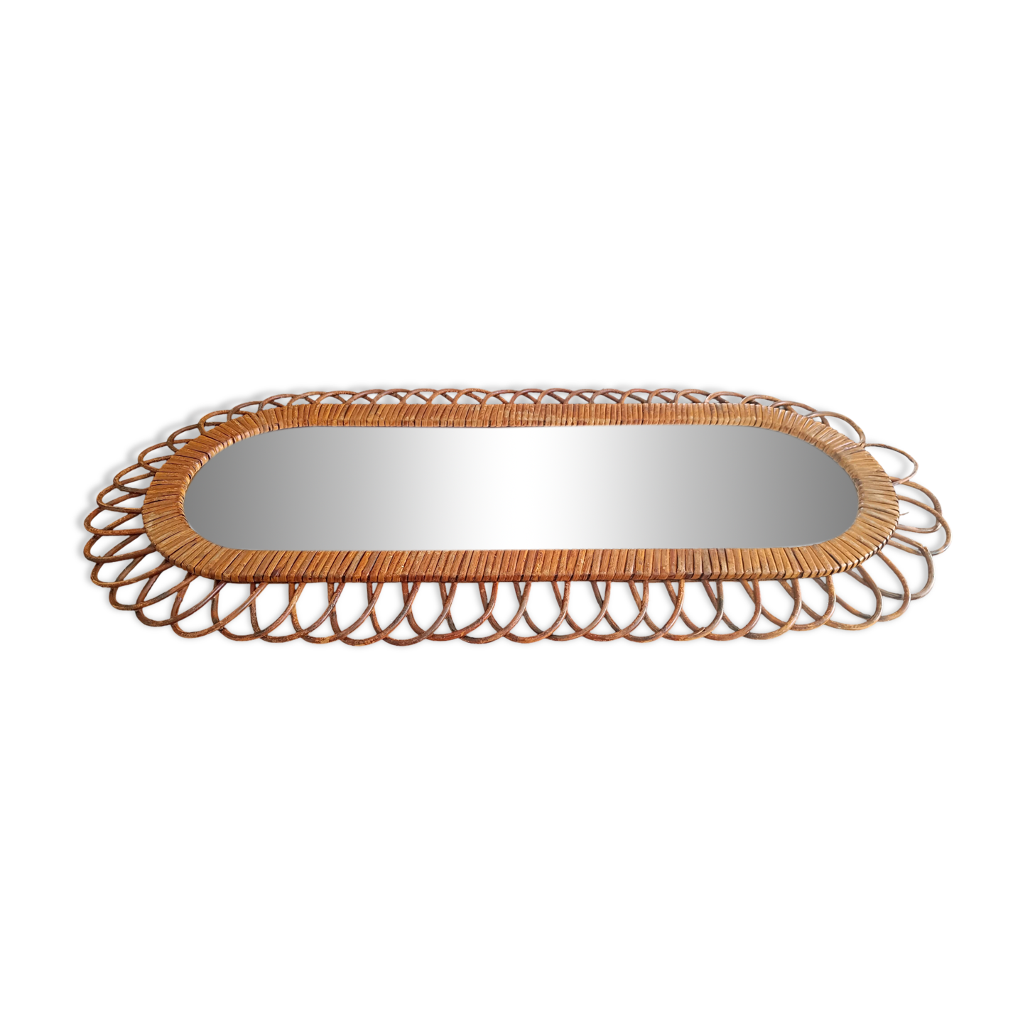 Large oval mirror from the 60s in rattan.