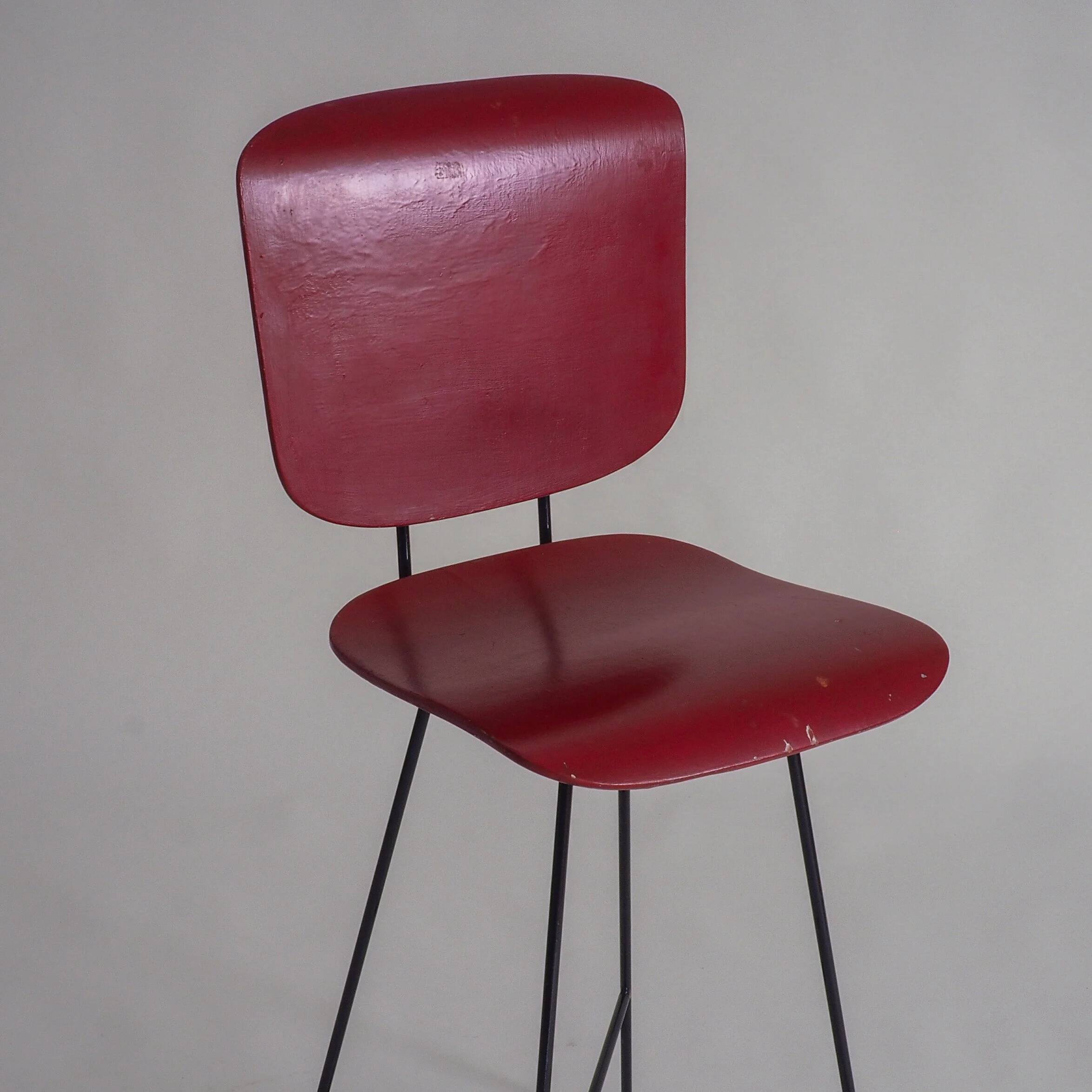 Modernist bar stool attributed to Coen De Vries for Everest