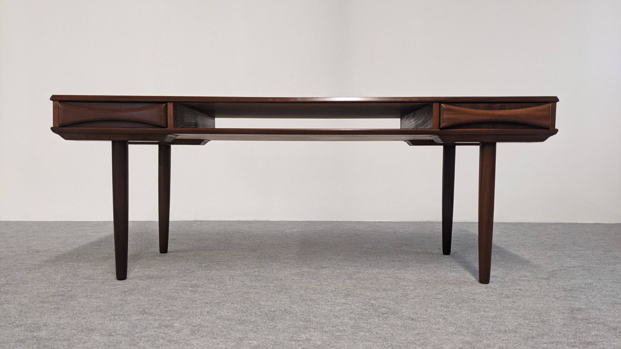 Modernist teak coffee table by Arne Vodder for Dyrlund, Denmark 1960.