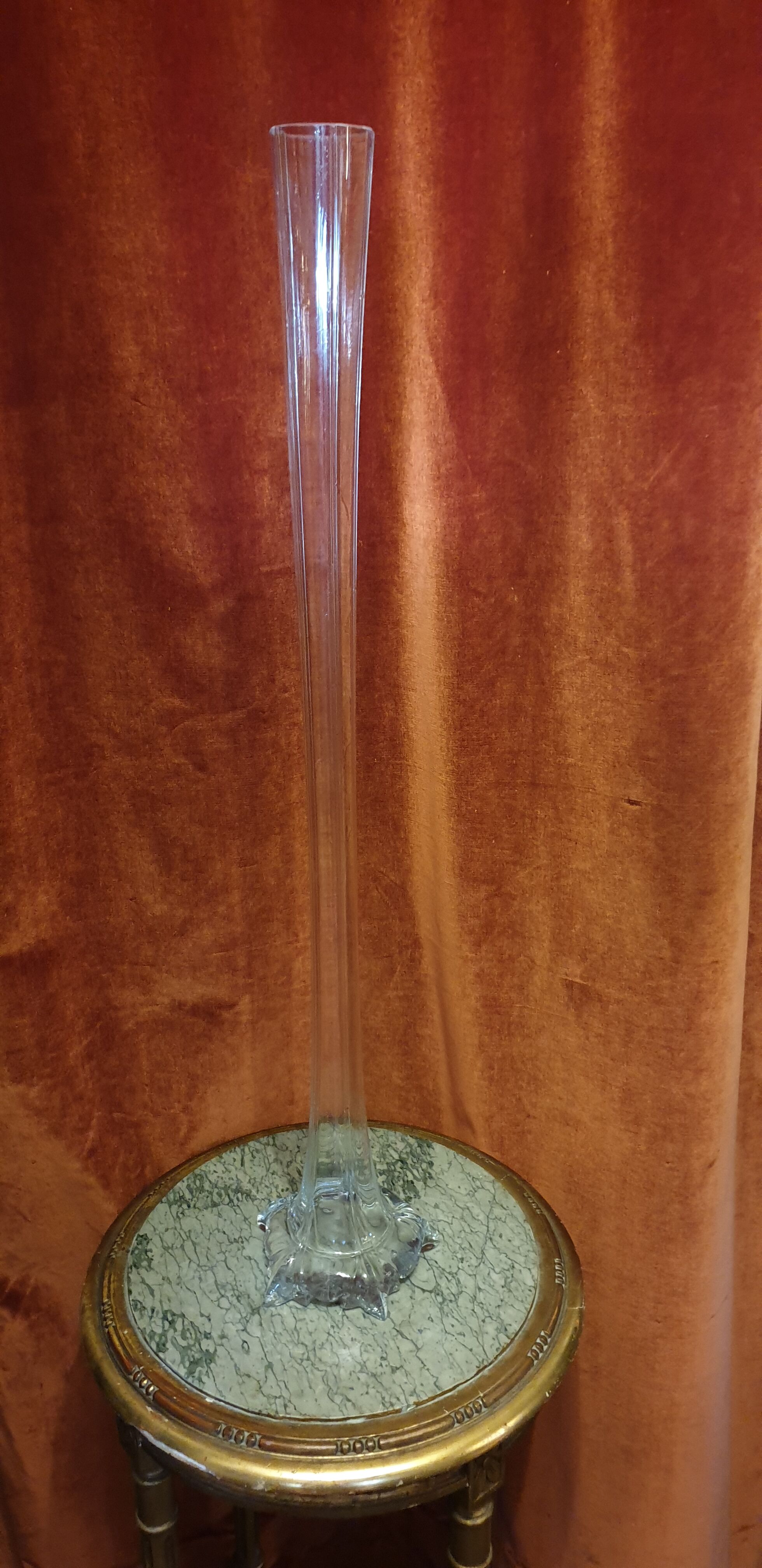 Vase soliflore molded glass