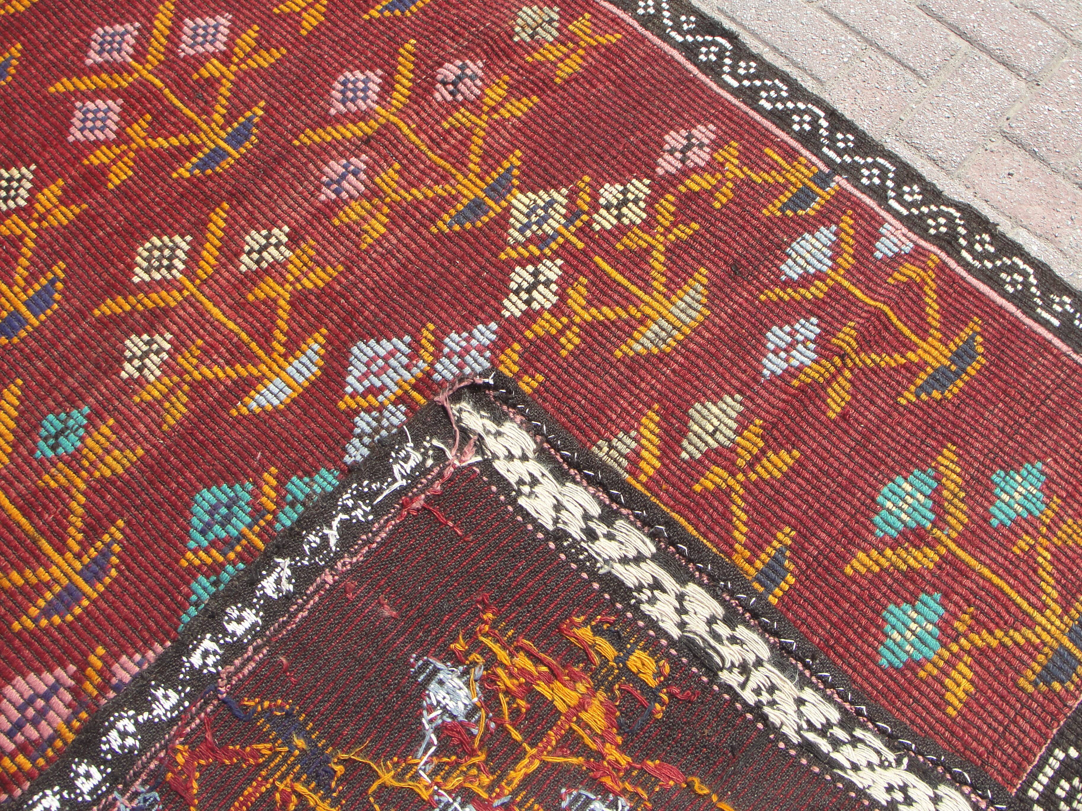 Handmade wool kilim rug