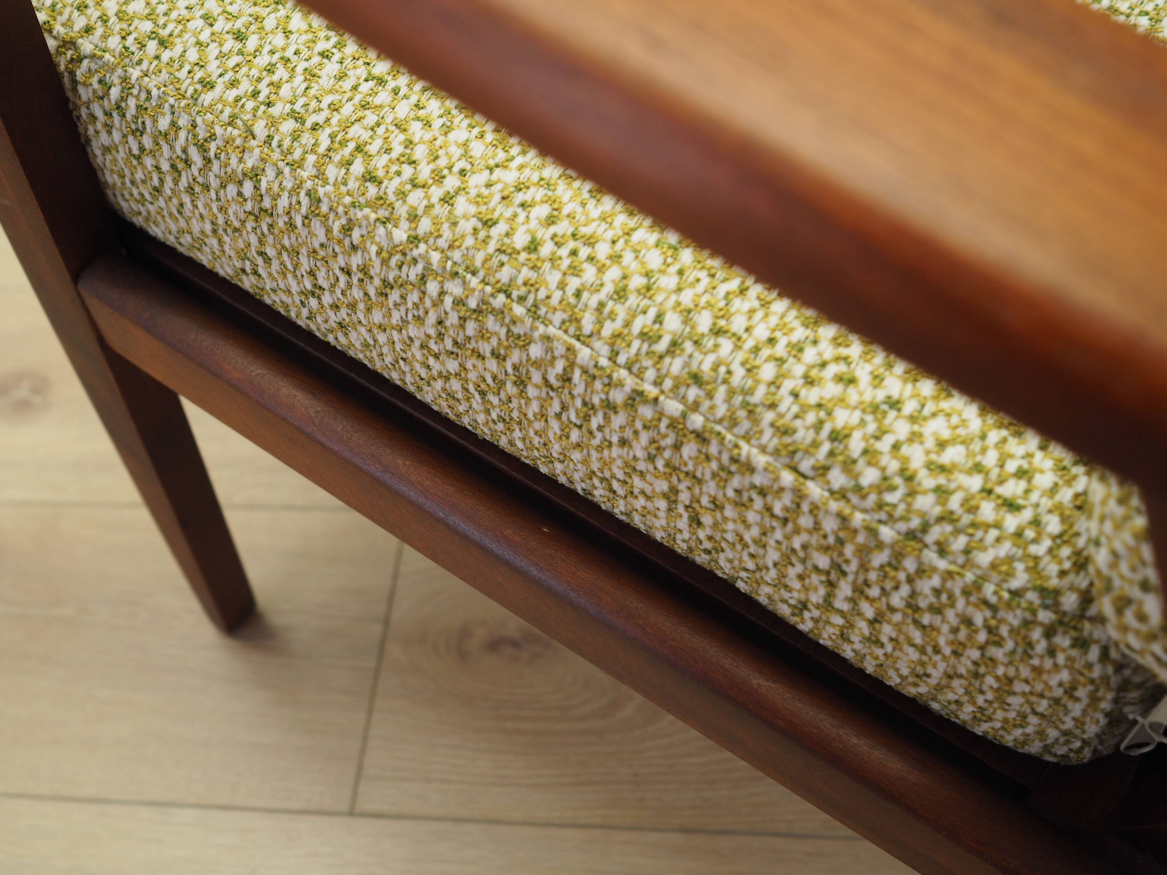 Fauteuil en teck, design danois, années 1970, production : Danemark