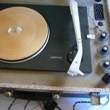 Valise  tourne disques barthe radio modèle lenco année 1950