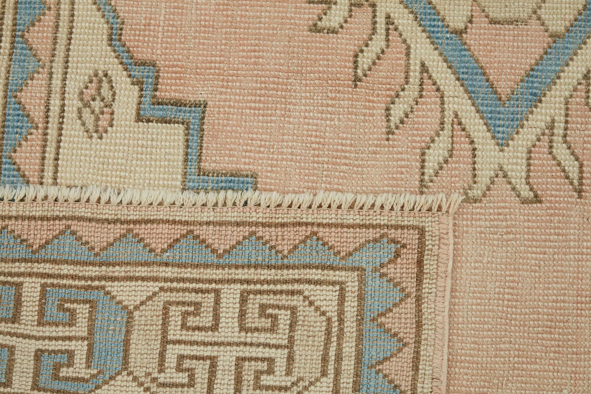 Turkish Vintage Anatolian Rug 162 cm x 226 cm