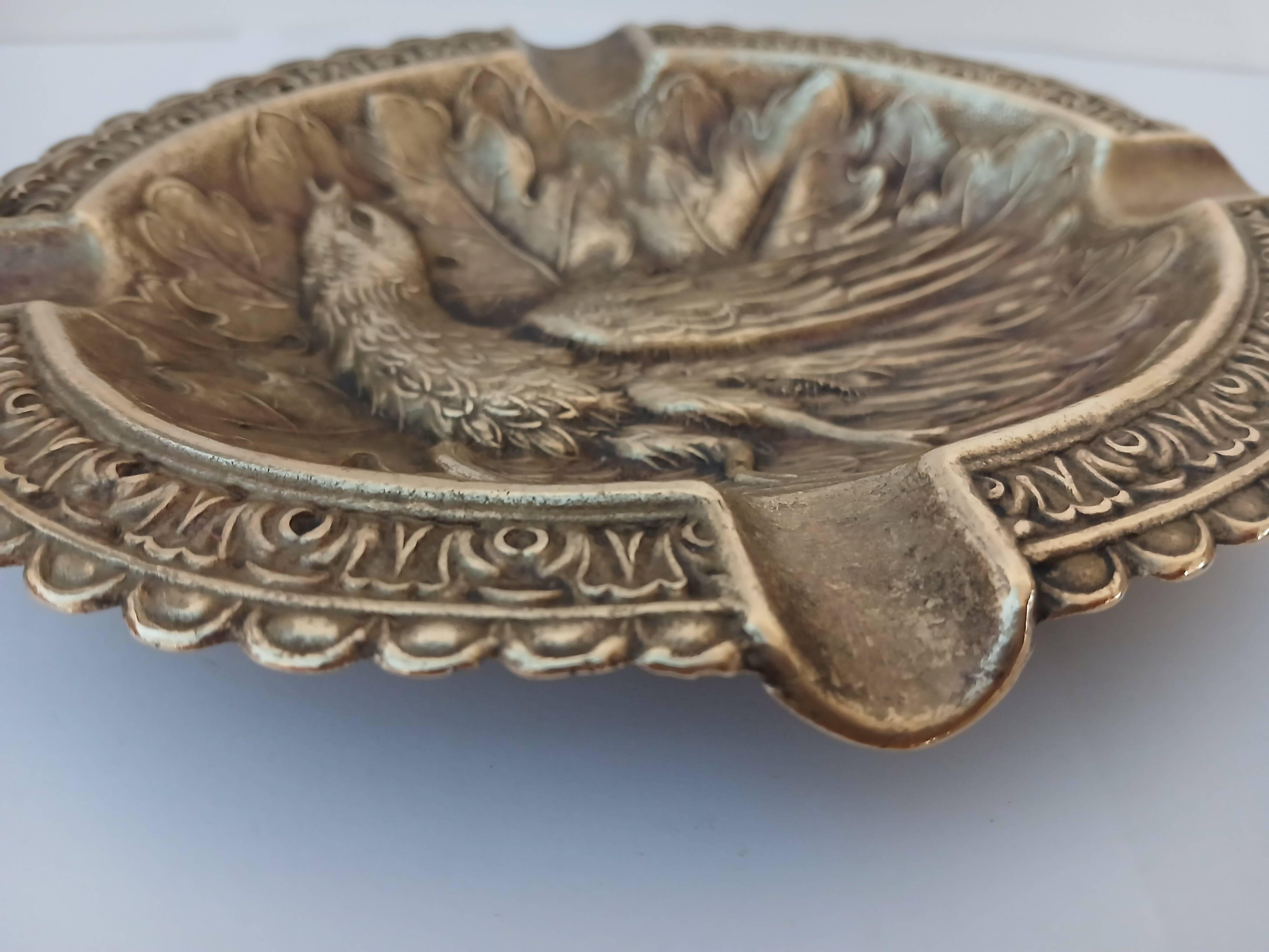 Vintage brass ashtray from the 1940s-1950s.