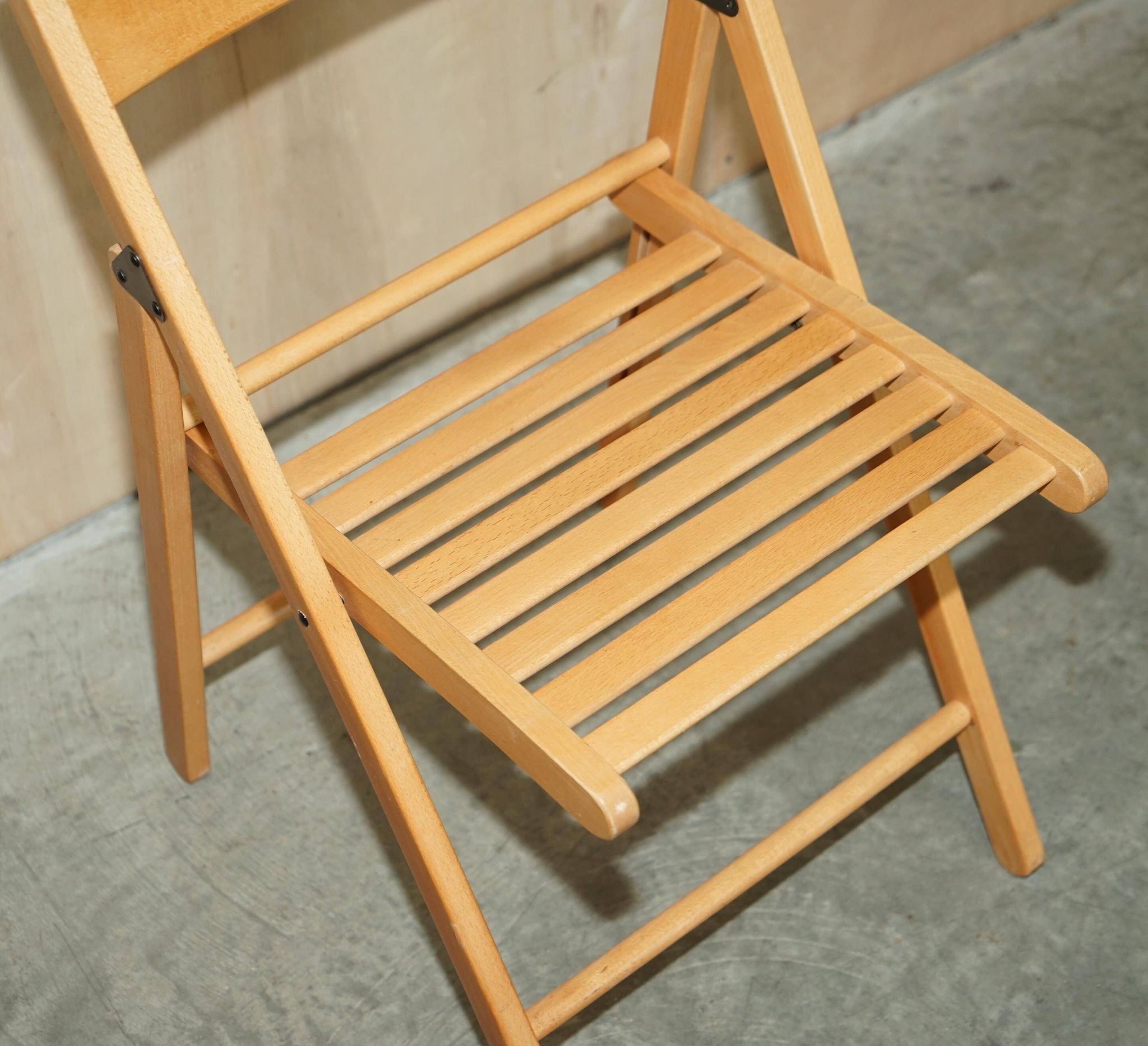 Set of 4 folding steamer chairs in oak from around 1940.