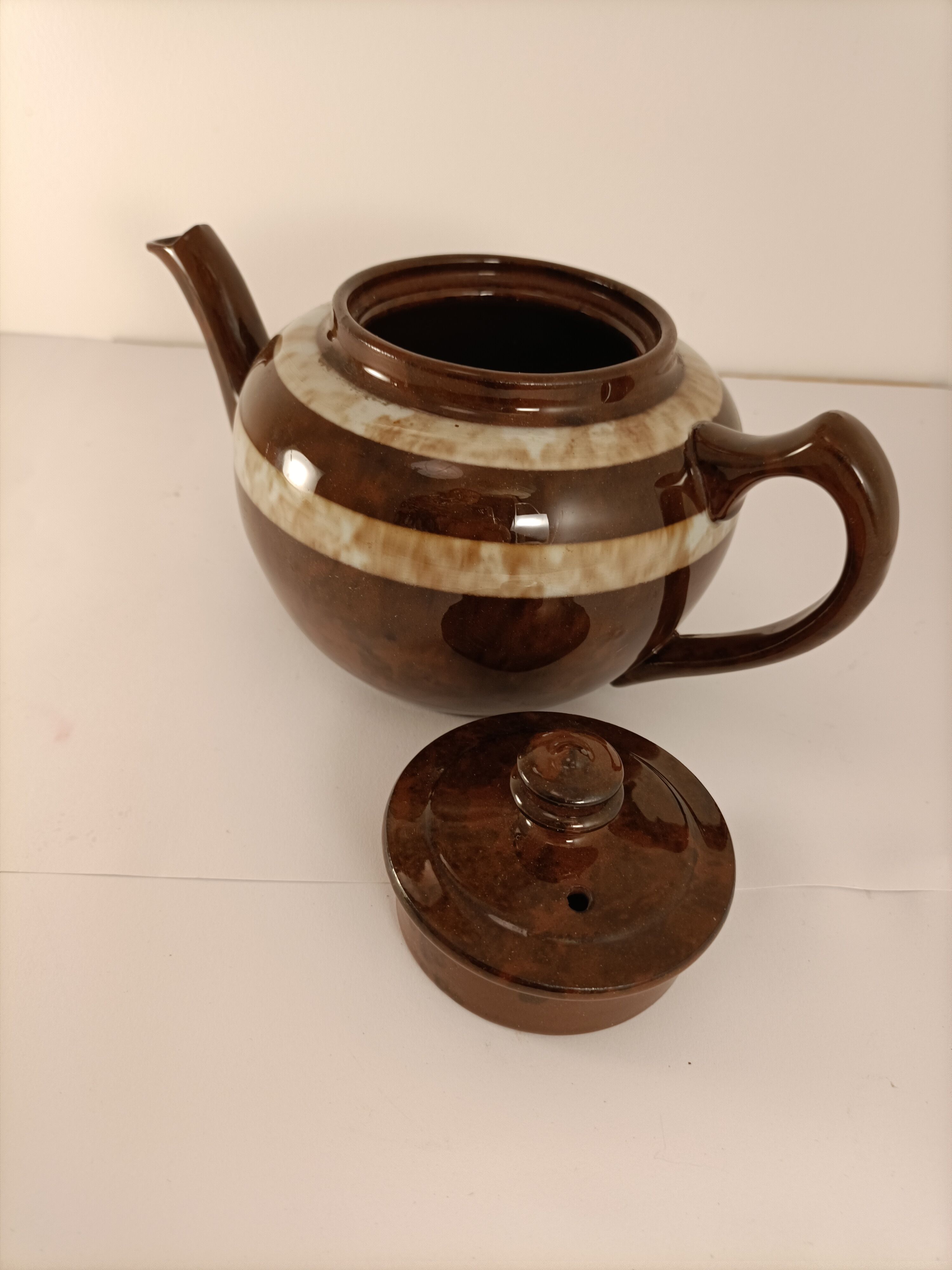 Teapot ceramic england gibson's