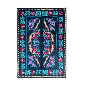 Tapis de laine roumaine vintage design floral sur fond noir 235x150cm