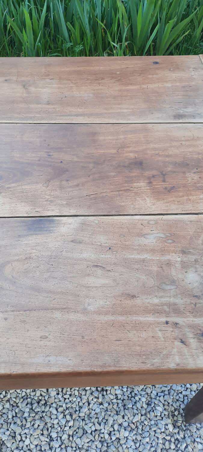 Farmhouse table