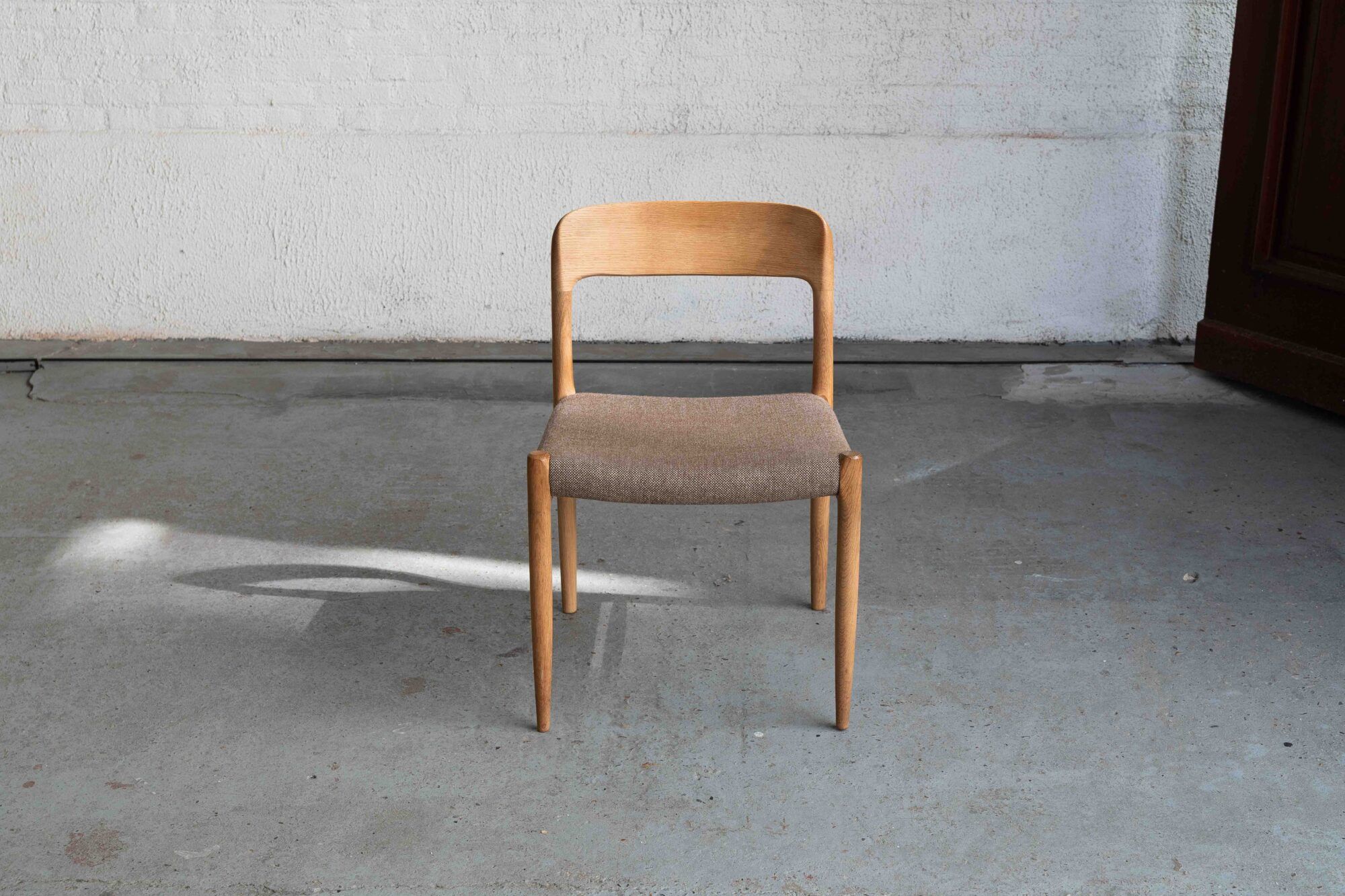 Set of 4 dining chairs 'model 75' by Niels Otto Moller