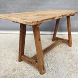 Coffee table workshop trestle Pine