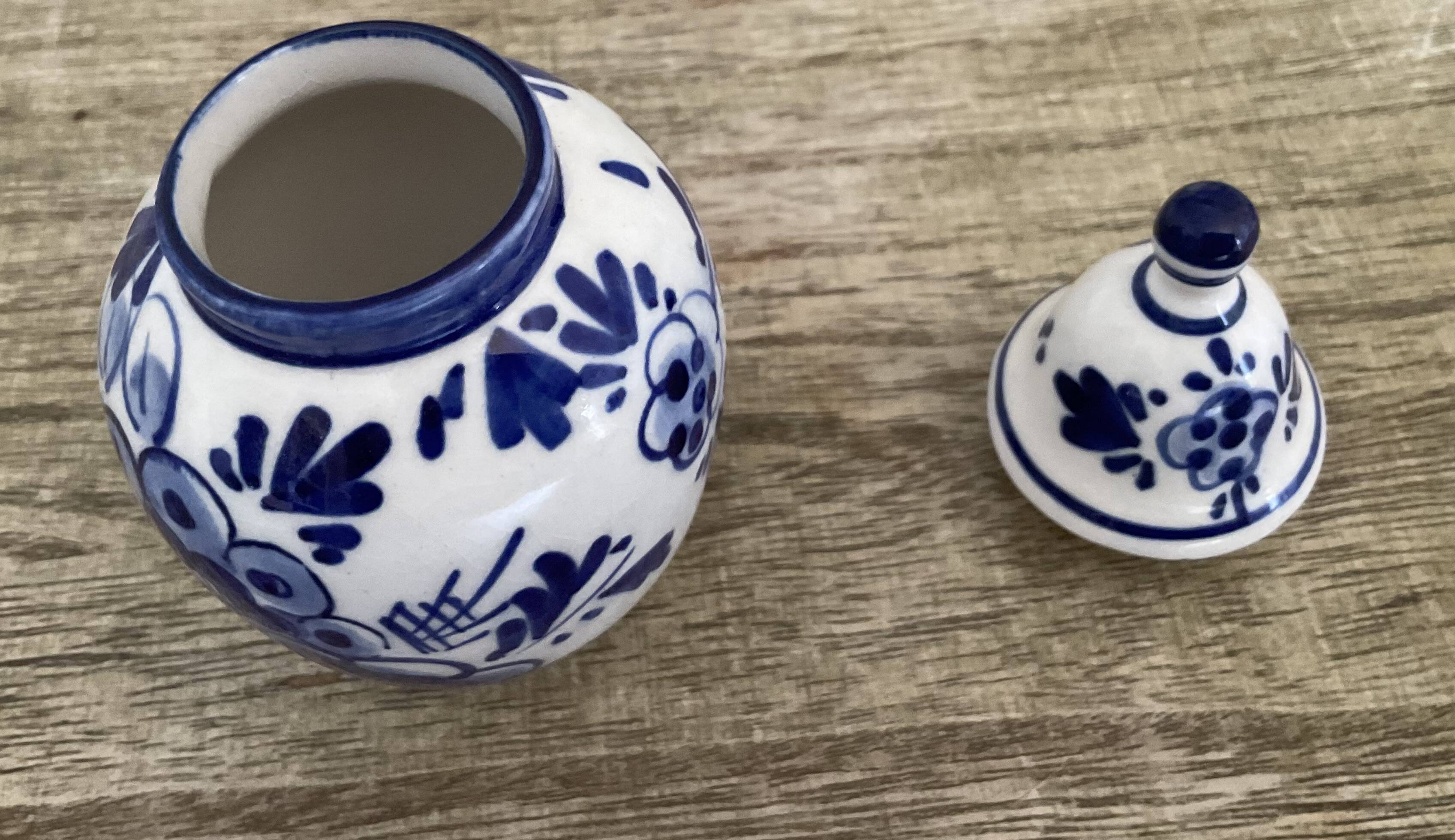 Sucrier, pot couvert en faïence bleu de Delft