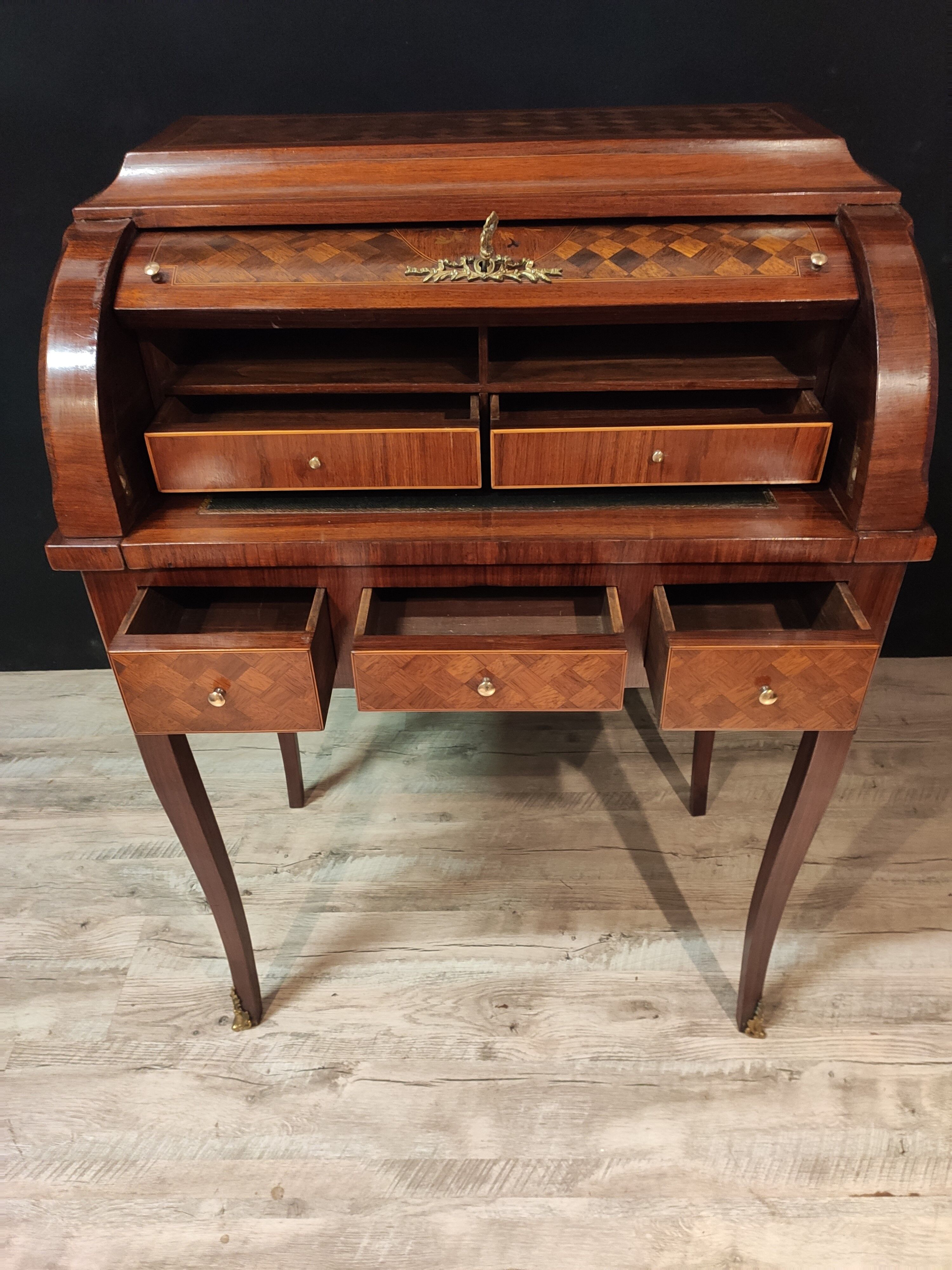 Desk at cylindre style Louis XV