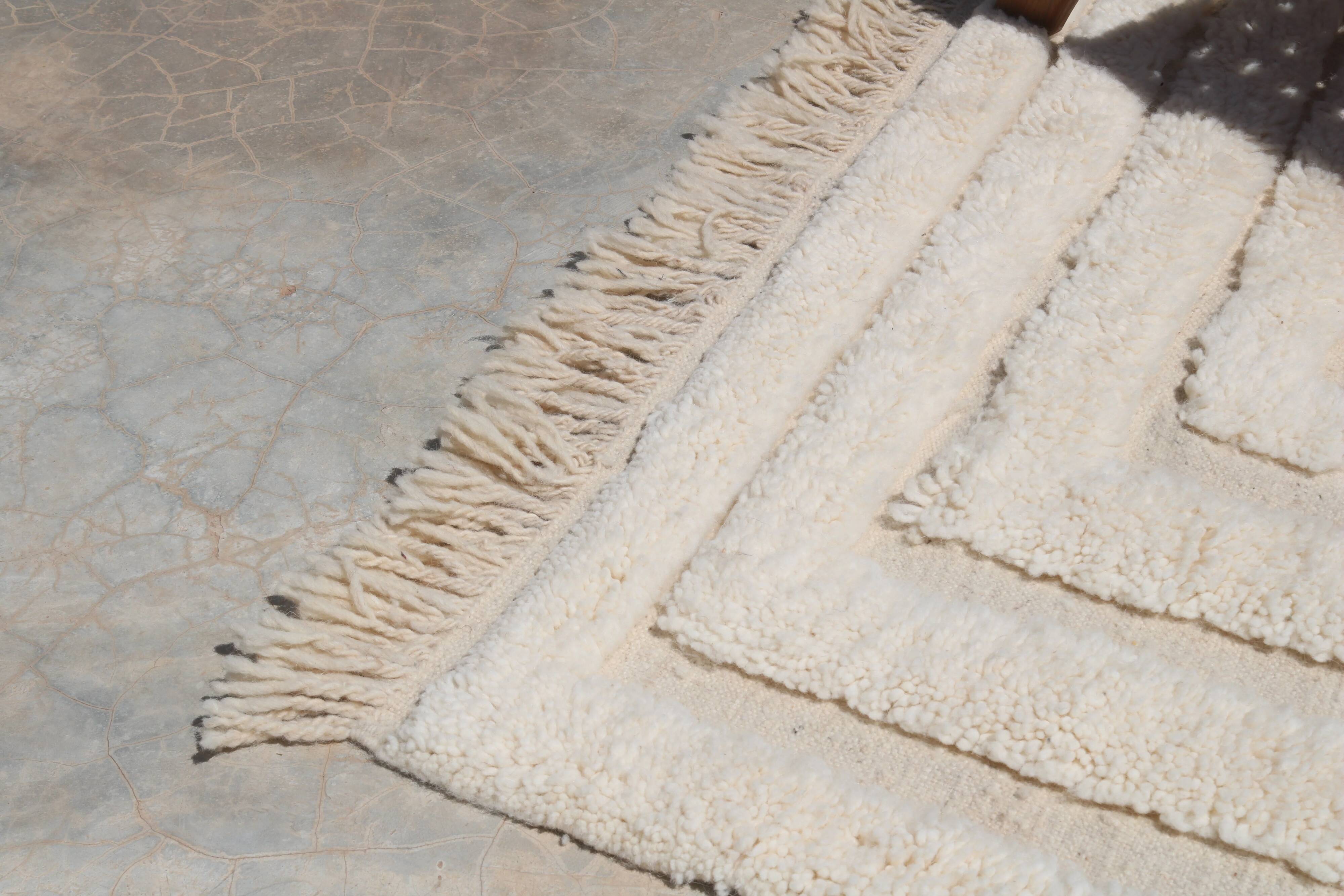 Reserved for Arufu || Beni Ouarain rug, 240 x 145 cm - AZ831