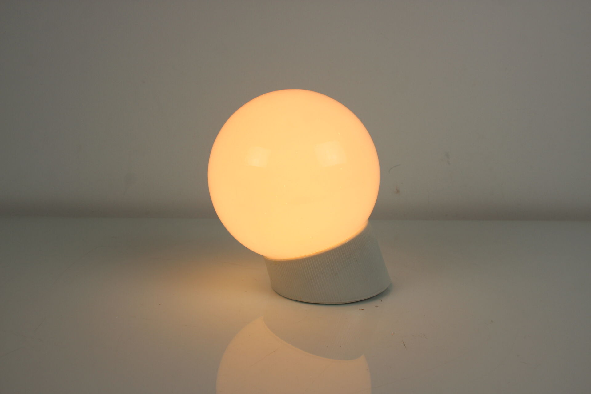 1960's Wall Lamp Porcelain and Glass, Czechoslovakia