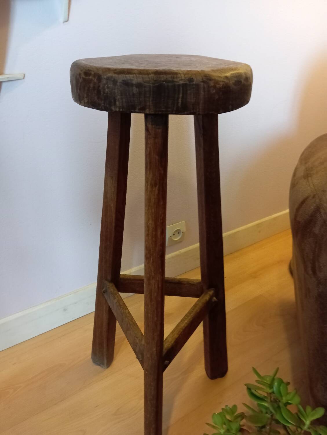 Vintage brutalist tripod high stool, 1950s
