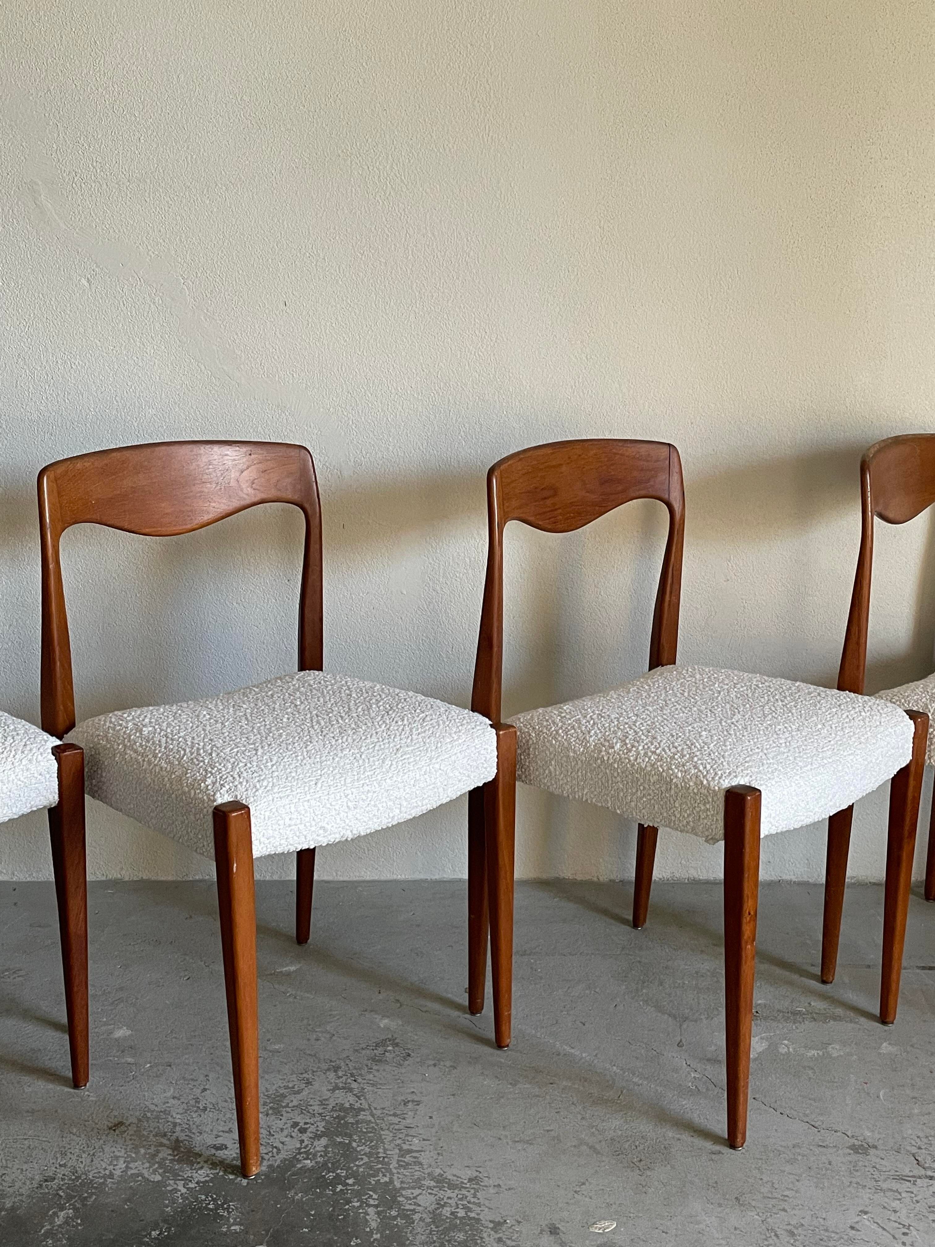 4 chairs
