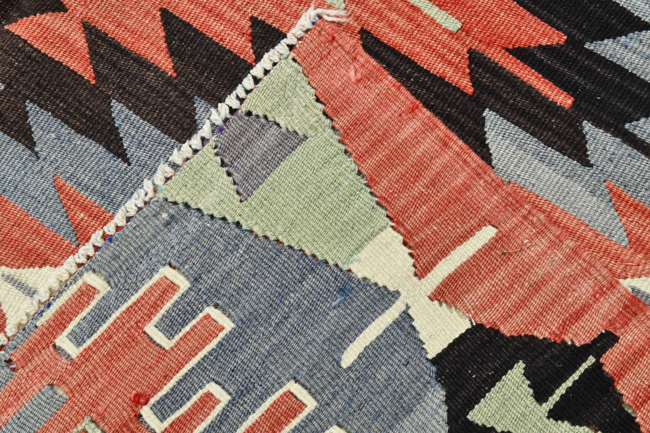 Geometric Madalion Design Kilim Rug, 181x320Cm Rug For Living Room