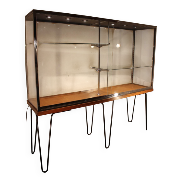 Vitrine d'exposition