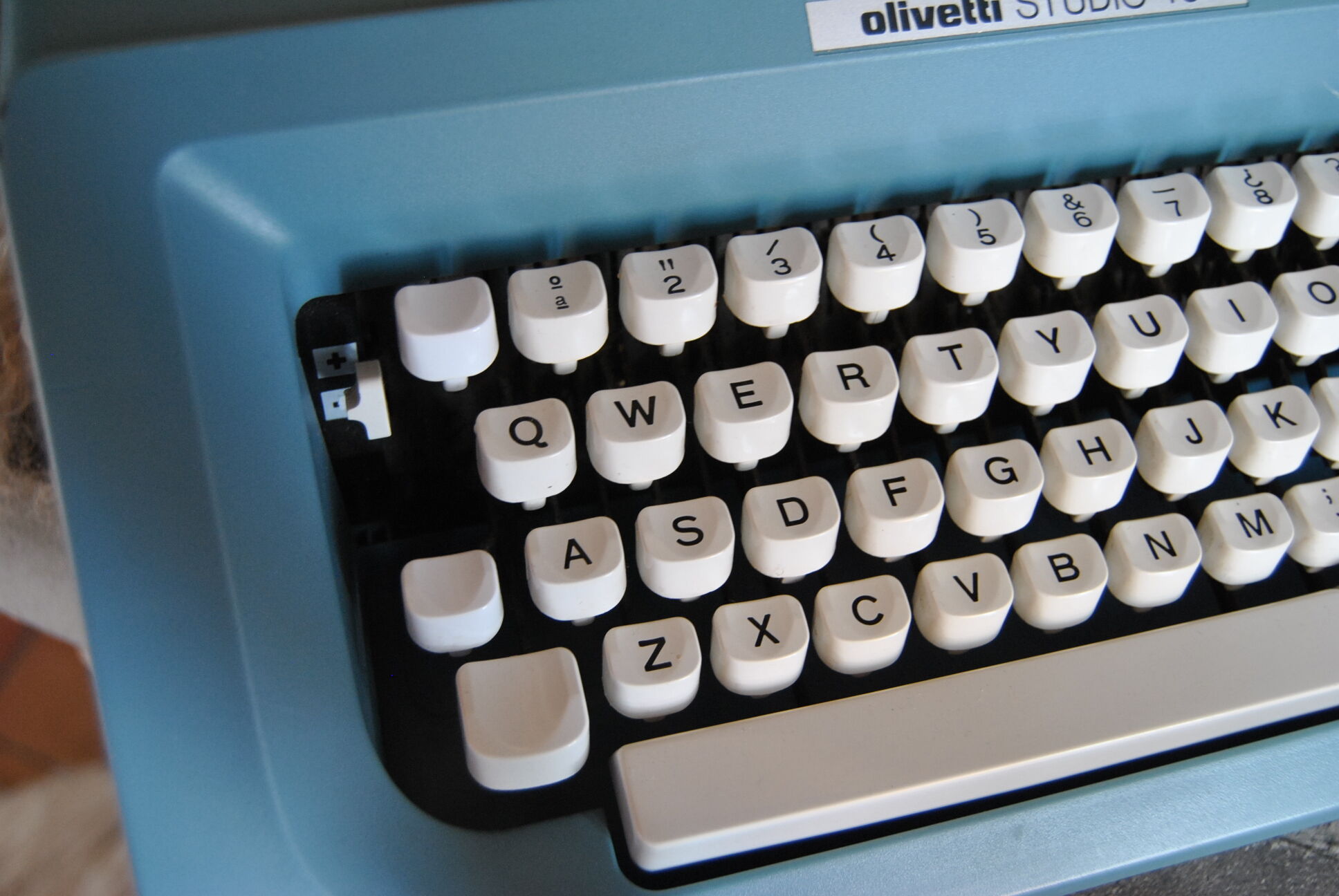 Blue typewriter Ollivetti Studiu 46 years 70