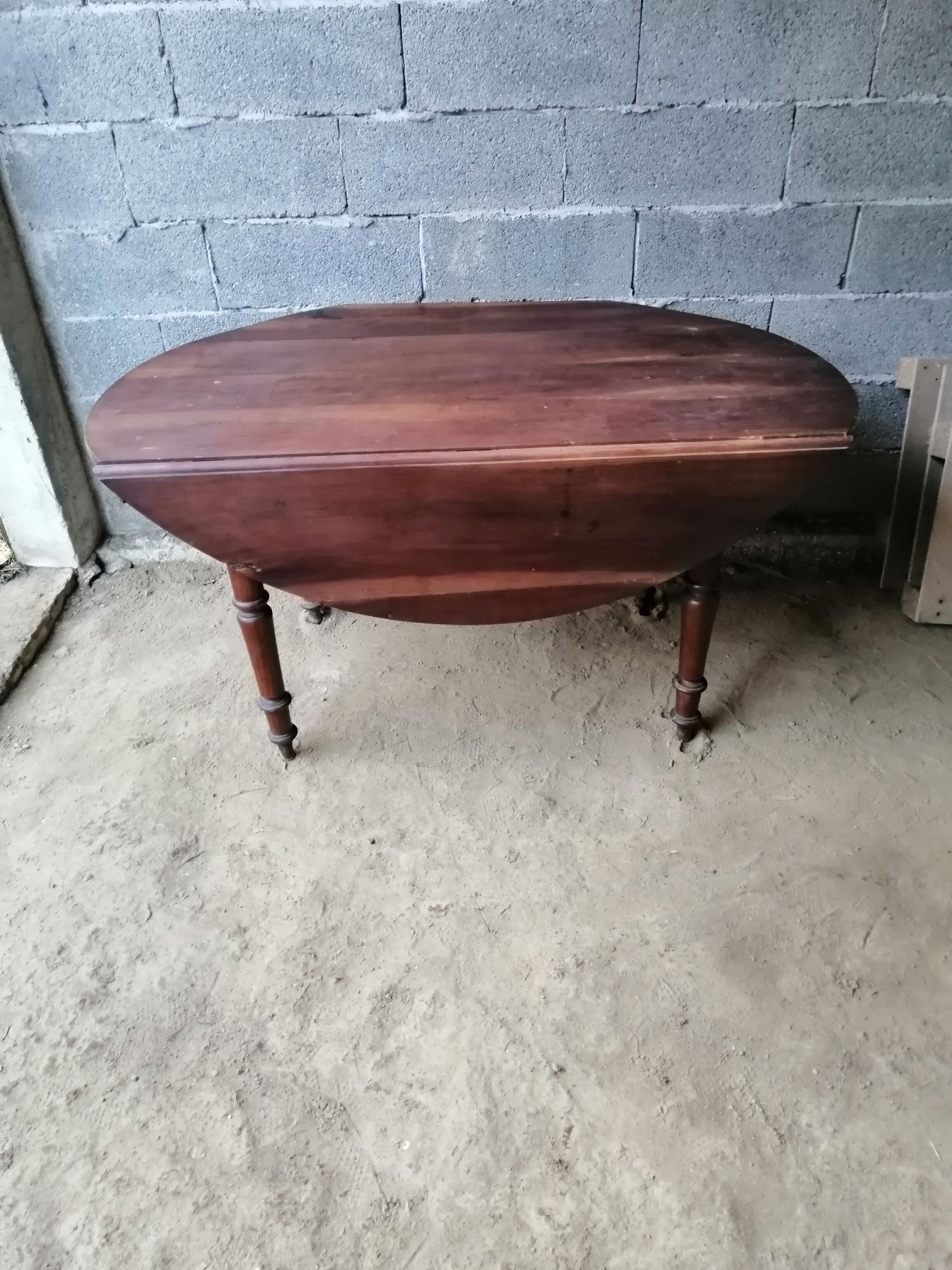 Old 1/2 round table
