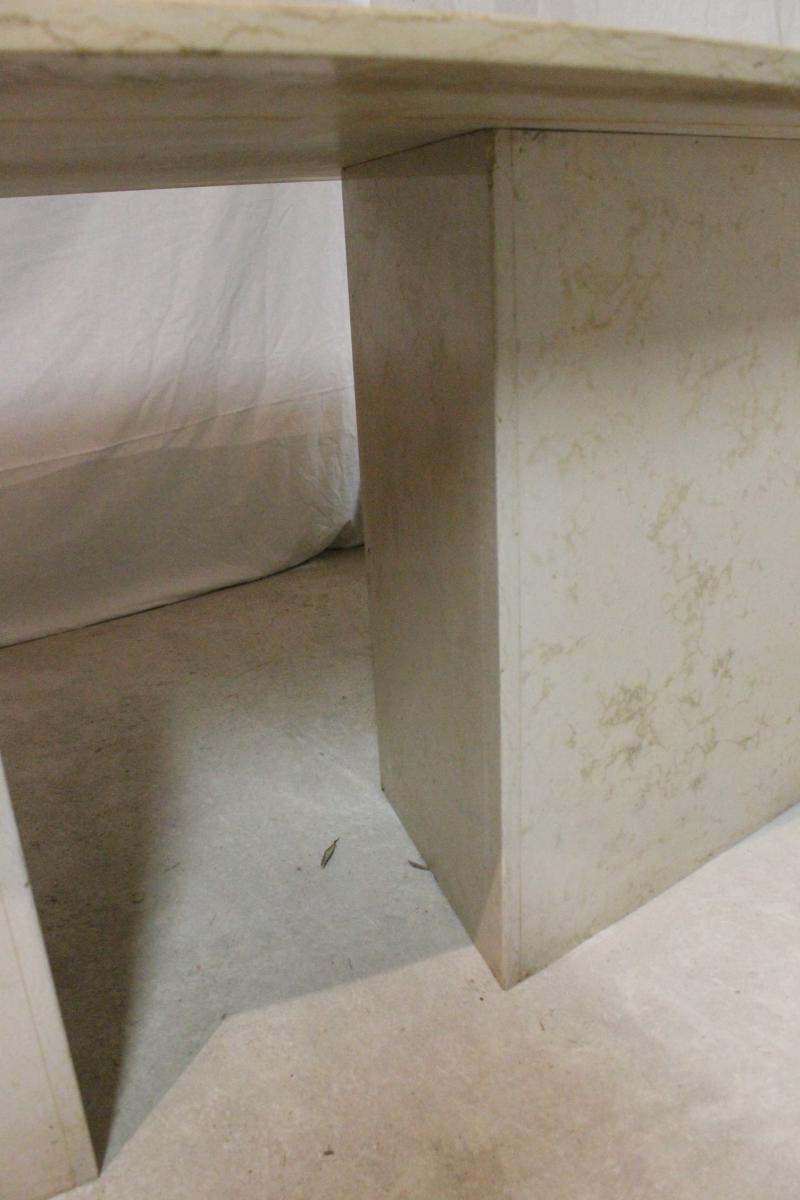 Table office in marble