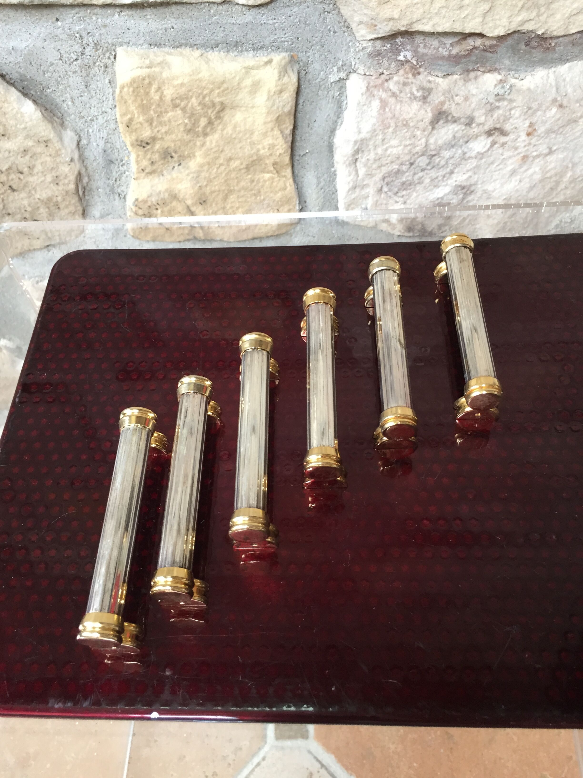 Lot of 12 crystal and gold metal knive holders