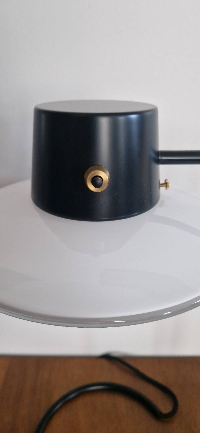 Lampe de table AJ Oxford - Arne Jacobsen 1963 - Acier noir et verre so