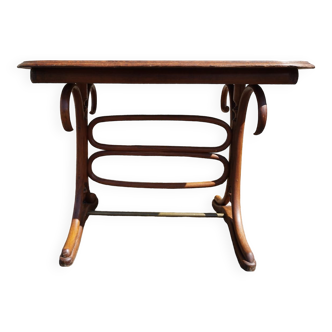 Bistro table with bentwood legs