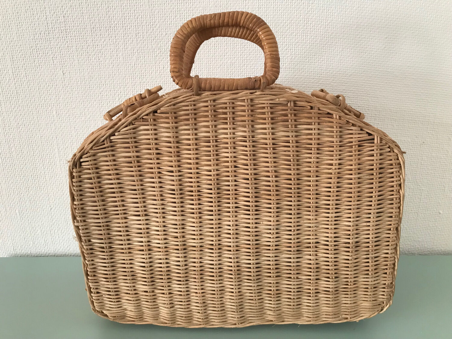 Vintage wicker case