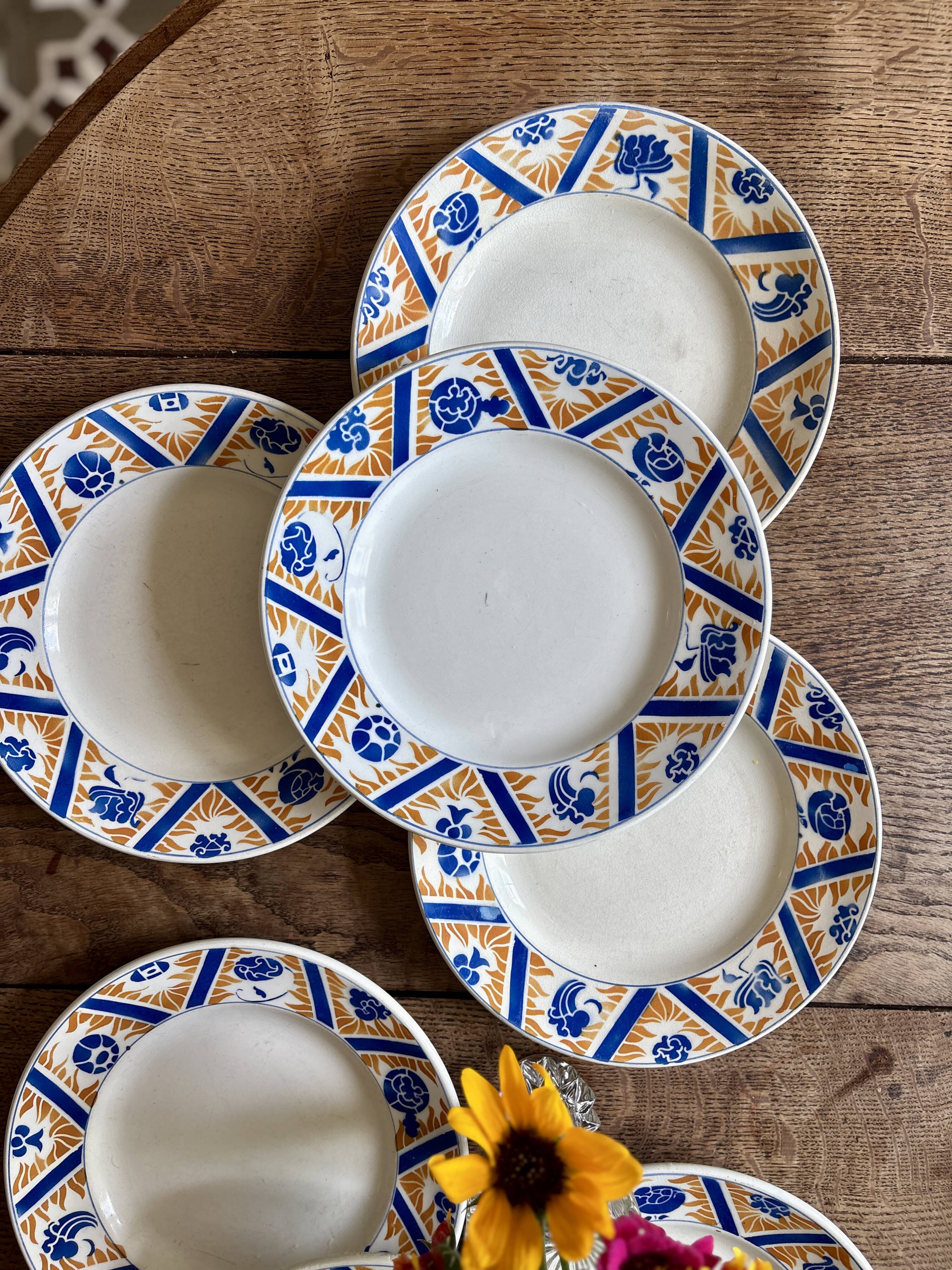 Set of 8 antique flat plates - Canada from Moulin des Loups