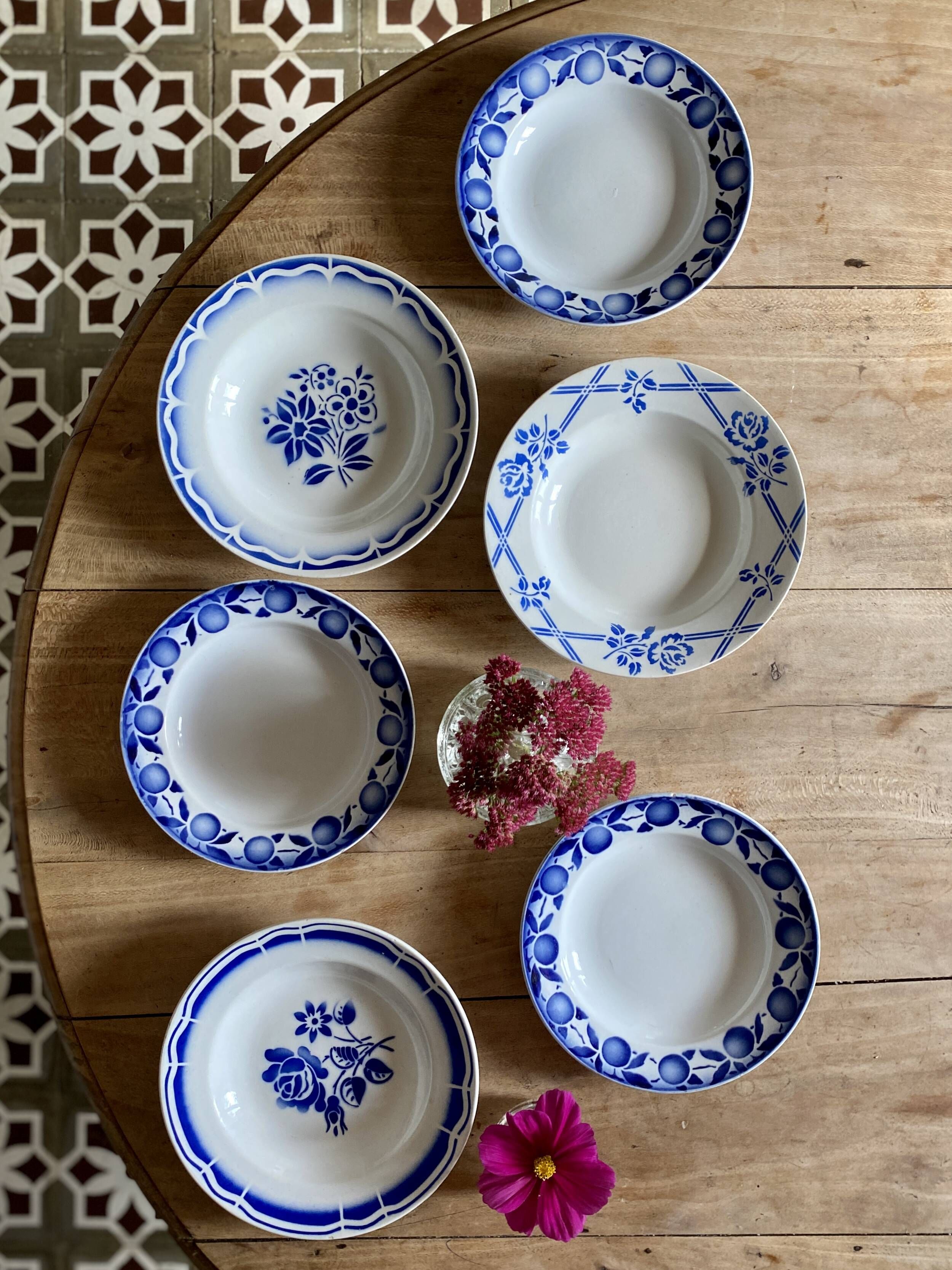 Lot de 6 assiettes creuses vintage dépareillées