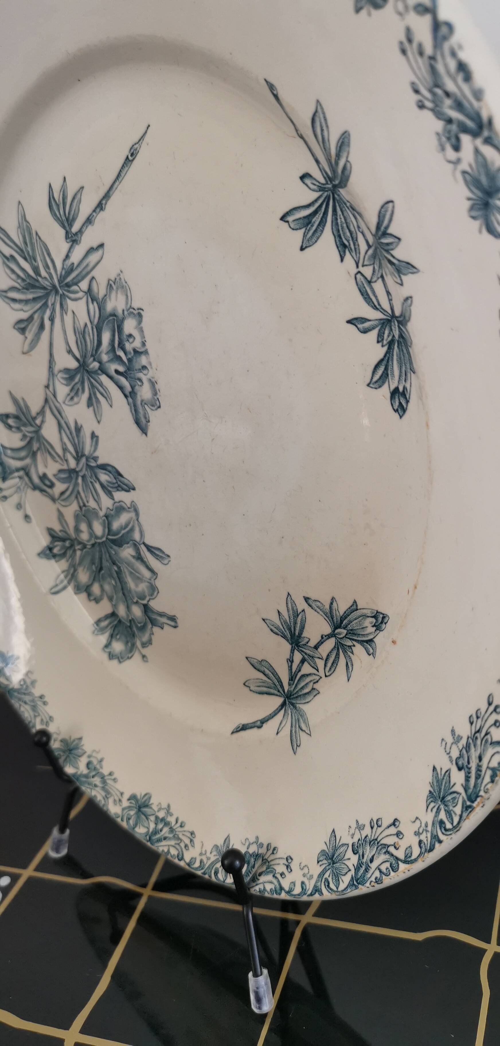 Old round ceramic dish from Sarreguemines Flore model