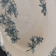 Plat rond en céramique de Sarreguemines modèle Flore