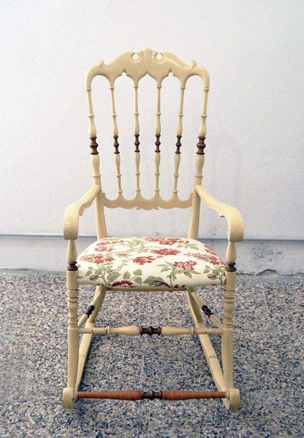 Rocking chair chiavarina vintage en frêne clair avec assise en damas, 1950