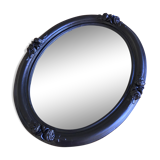Romantic oval mirror with embossed roses