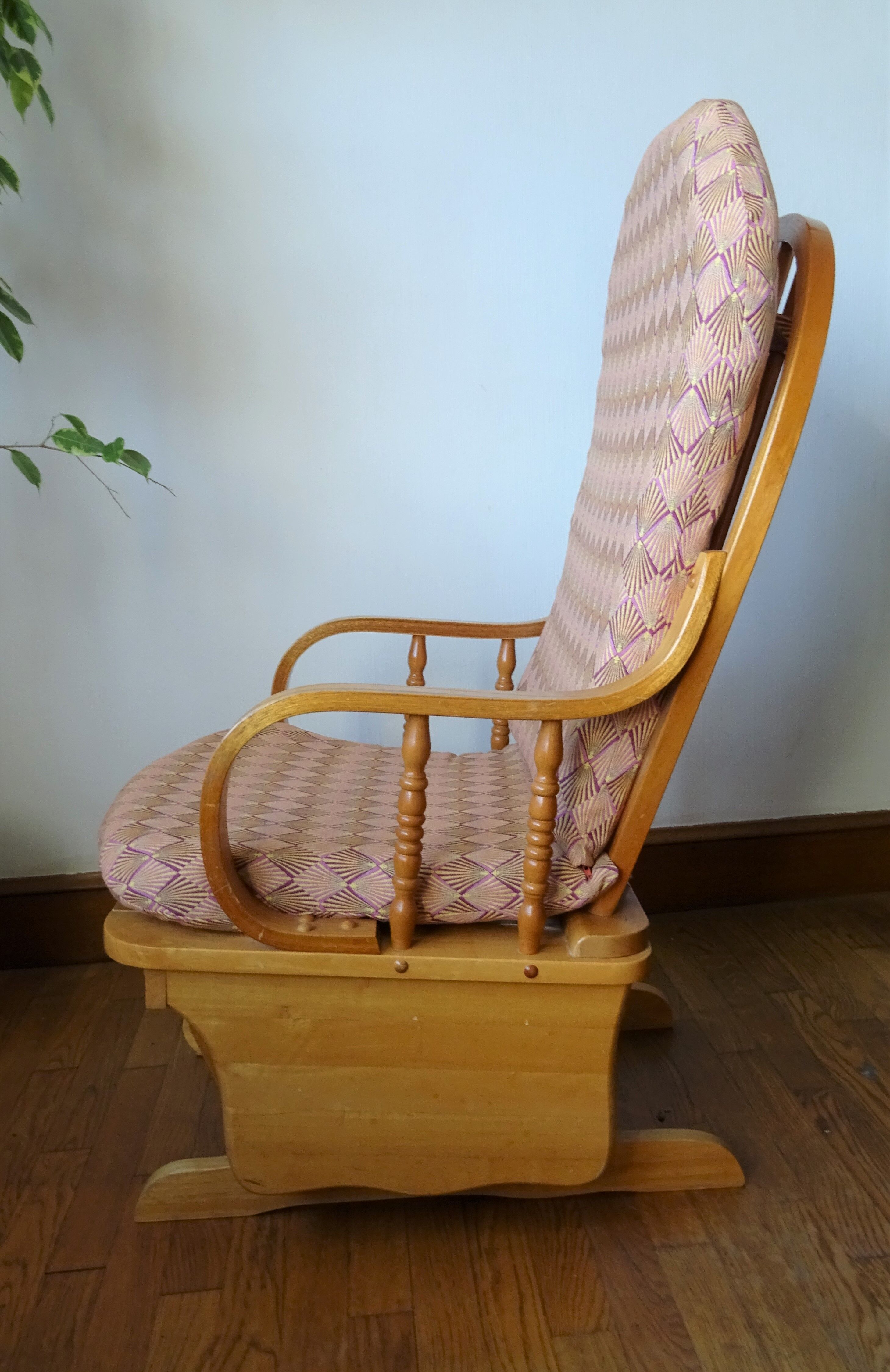 Mechanical Rocking Chair in Pine 1970s